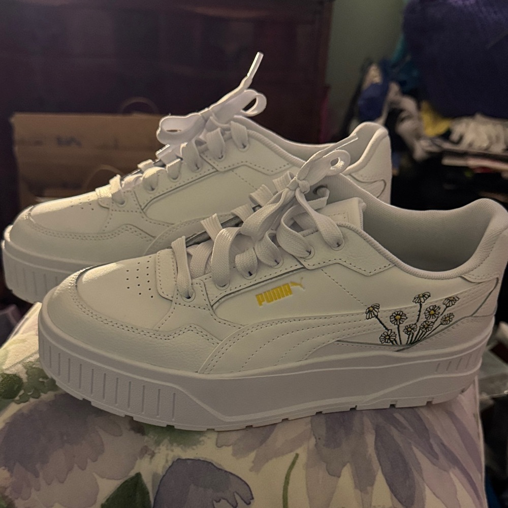 Puma White Sneakers with Gold Logo and Floral Design